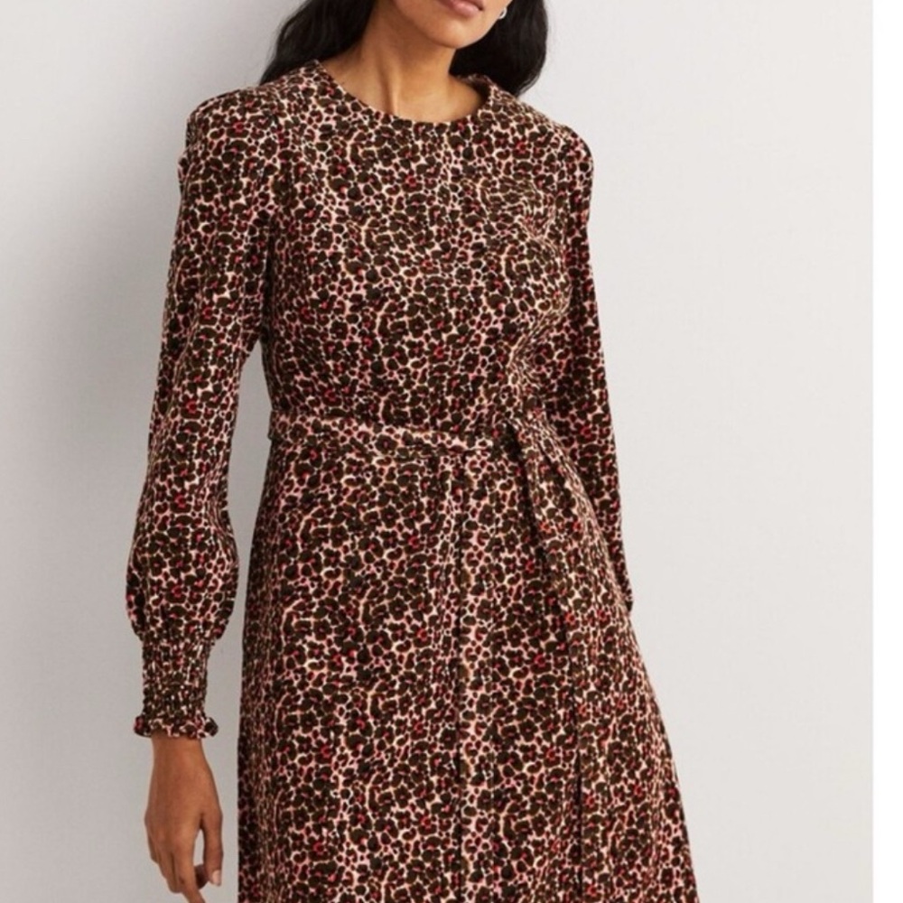 Boden smocked cuff corduroy dress - animal print long sleeve, size 6